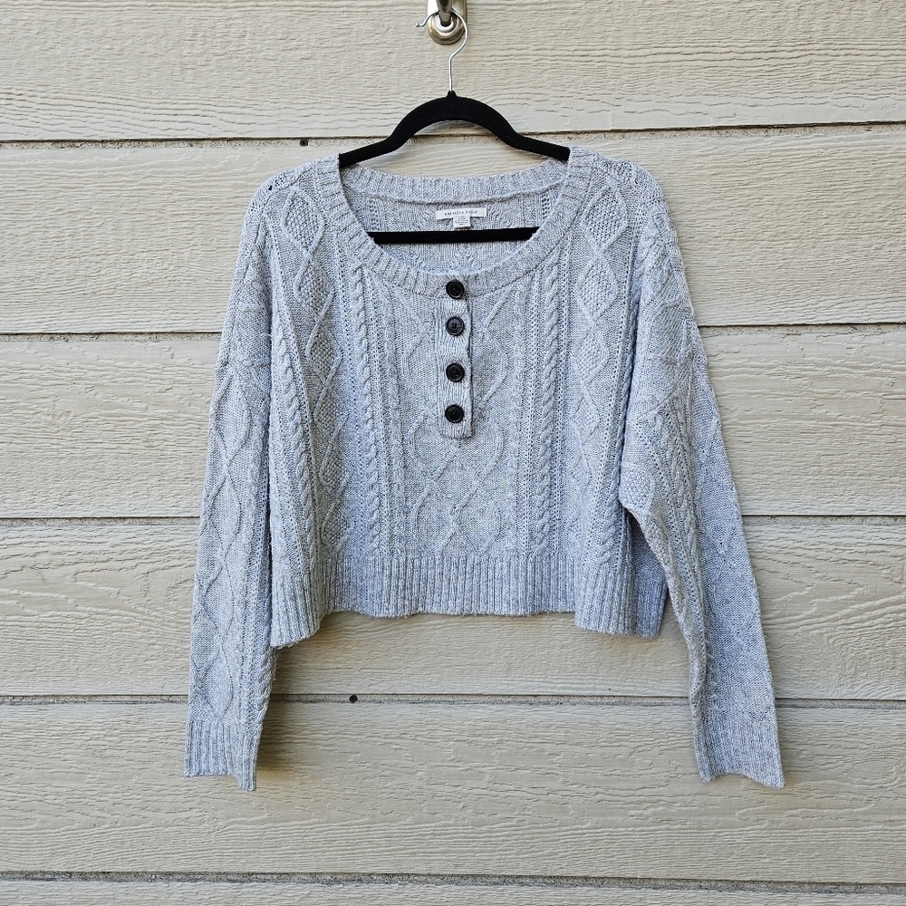 American Eagle gray boxy cropped cable knit sweater with button detail small